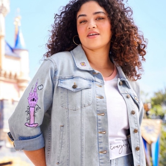 Rapunzel Denim Jacket Tangled Disney Parks Size 1X - missing rainbow pin! New! - Picture 3 of 15